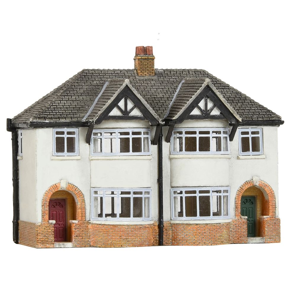 bachmann-europe-plc-1930s-semi-detached-houses-1930s-semi-detached-houses